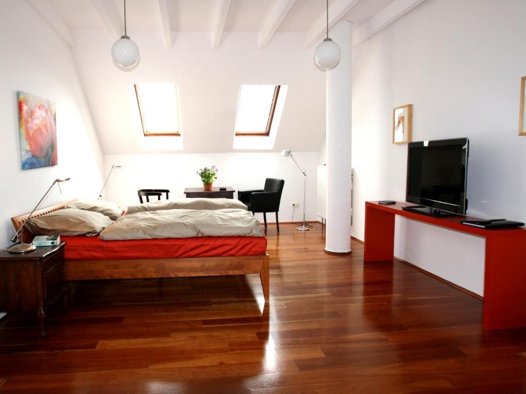 Apartment Medienhafen 46 Sqm Dusseldorf Bagian luar foto