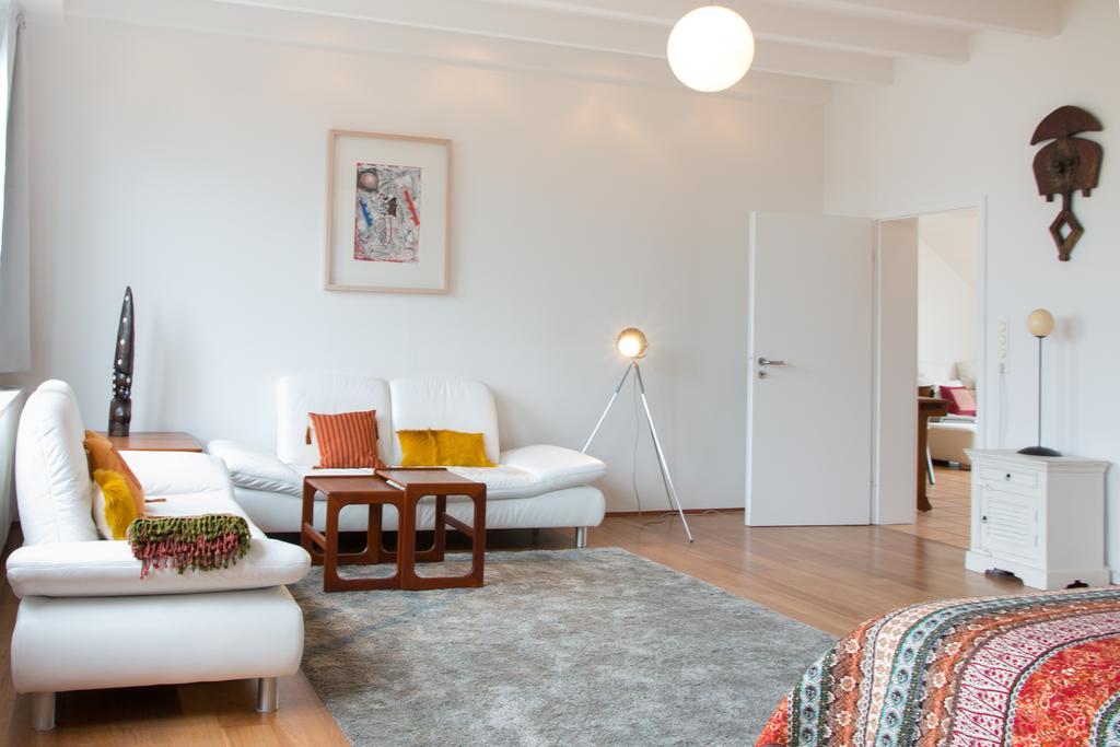 Apartment Medienhafen 46 Sqm Dusseldorf Bagian luar foto