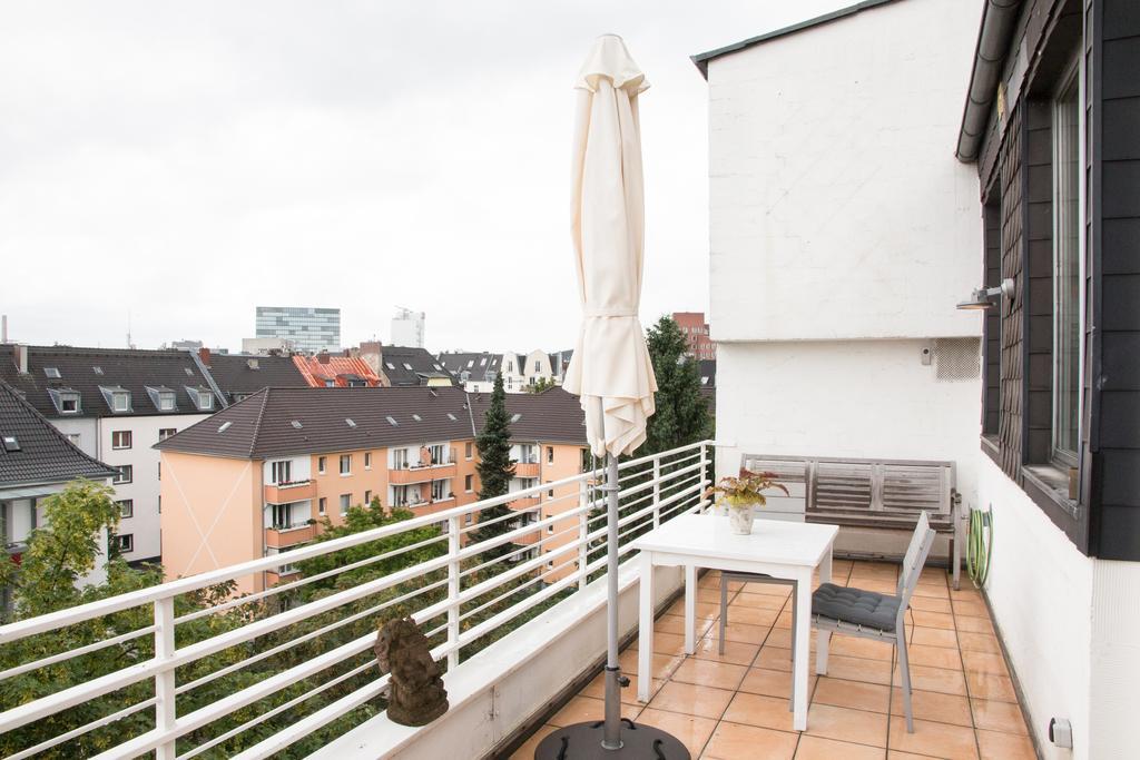 Apartment Medienhafen 46 Sqm Dusseldorf Bagian luar foto