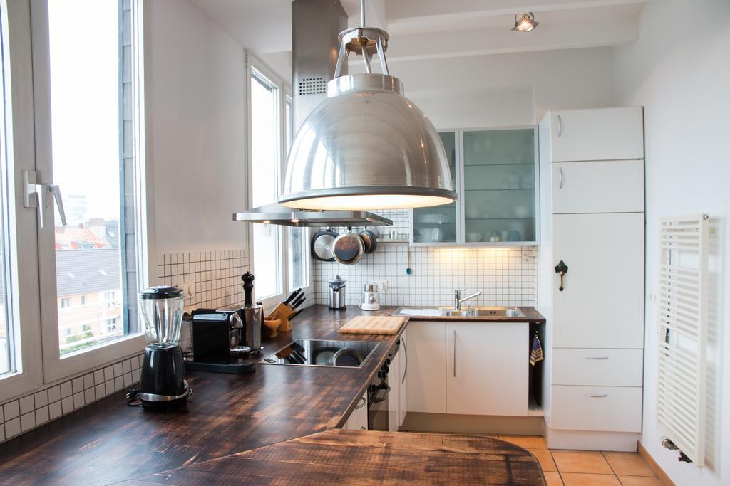 Apartment Medienhafen 46 Sqm Dusseldorf Bagian luar foto