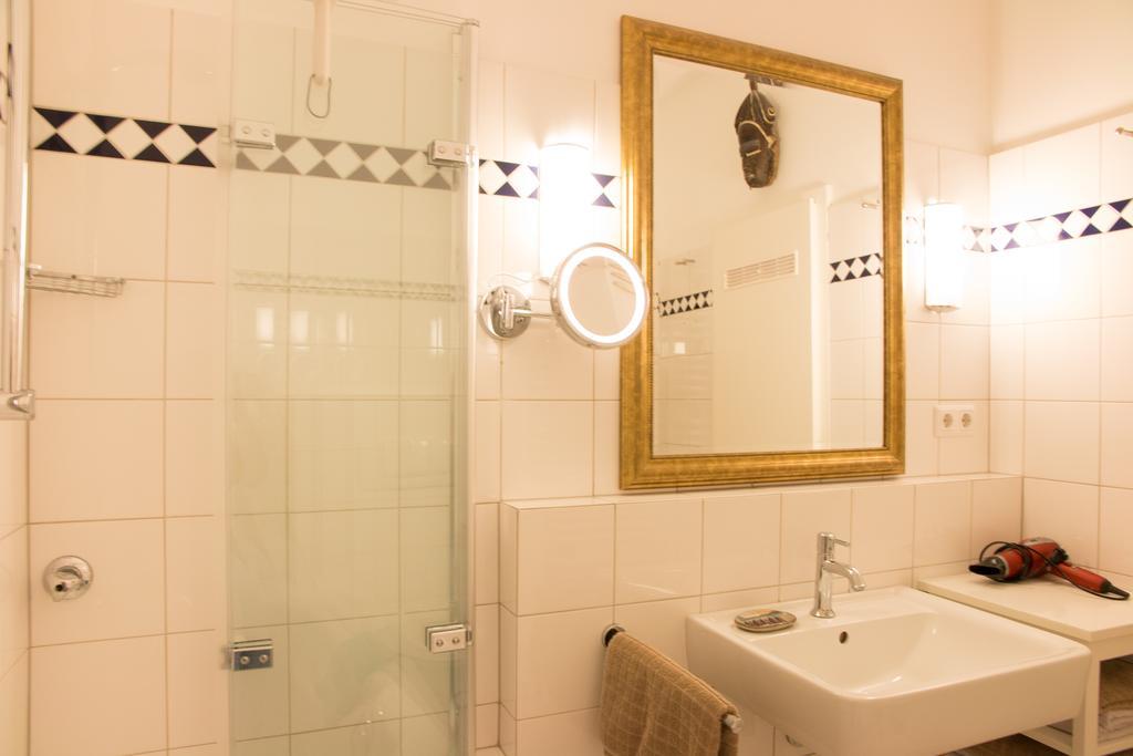 Apartment Medienhafen 46 Sqm Dusseldorf Bagian luar foto